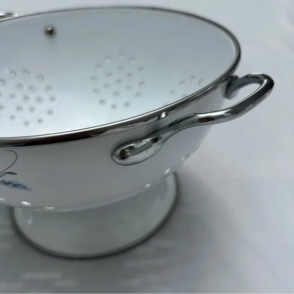 Pfaltzgraff April Flowers Enamel Colander Strainer - Picture 7 of 11